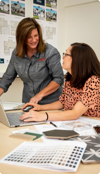 remodelers talking about project management