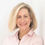 Jennifer L'Estrange - Headshot - Contributor at Buildertrend