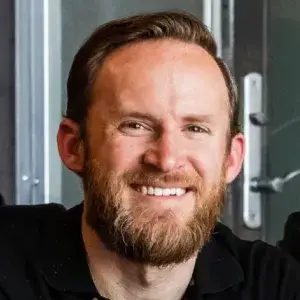 Nick Schiffer headshot