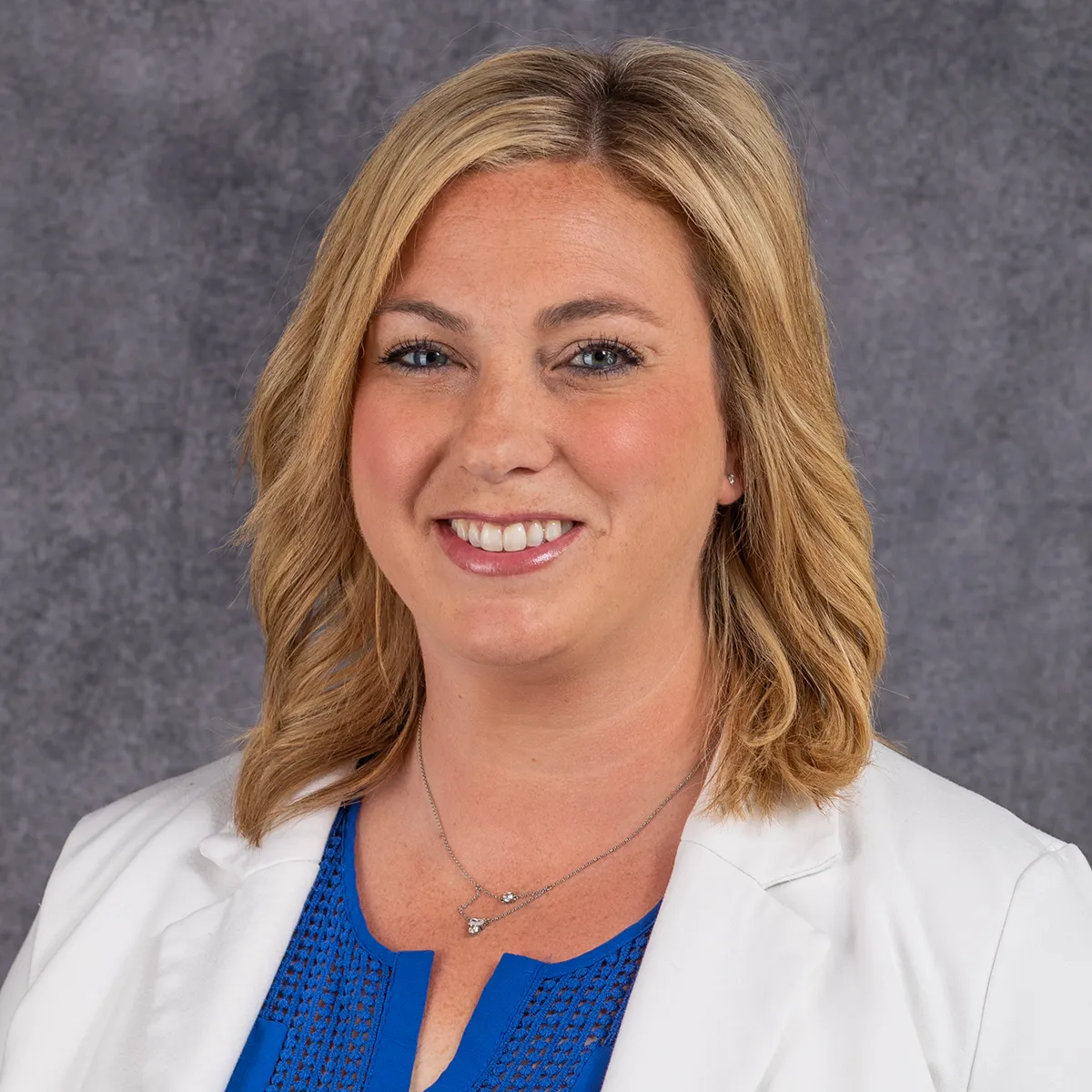 Michelle Vesel headshot