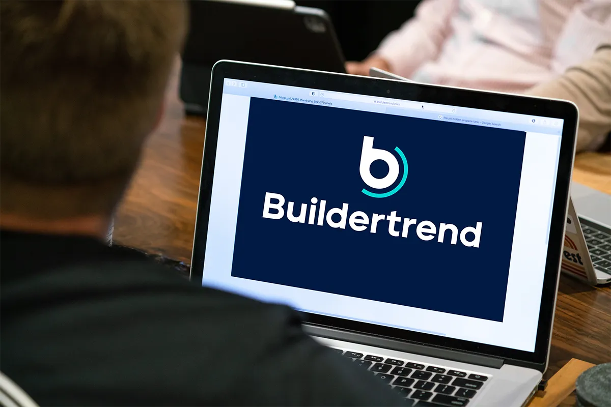Cropped in shot of laptop with Buildertrend logo