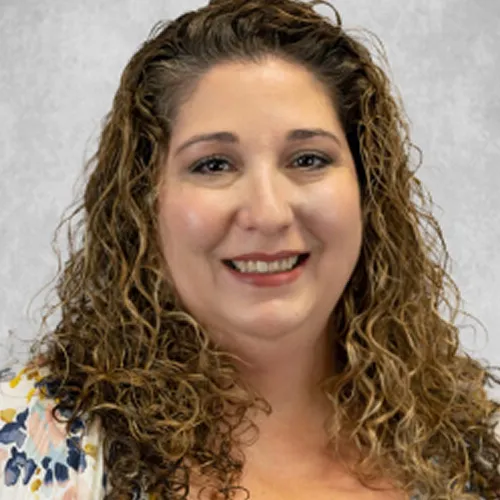 Elizabeth Splan headshot